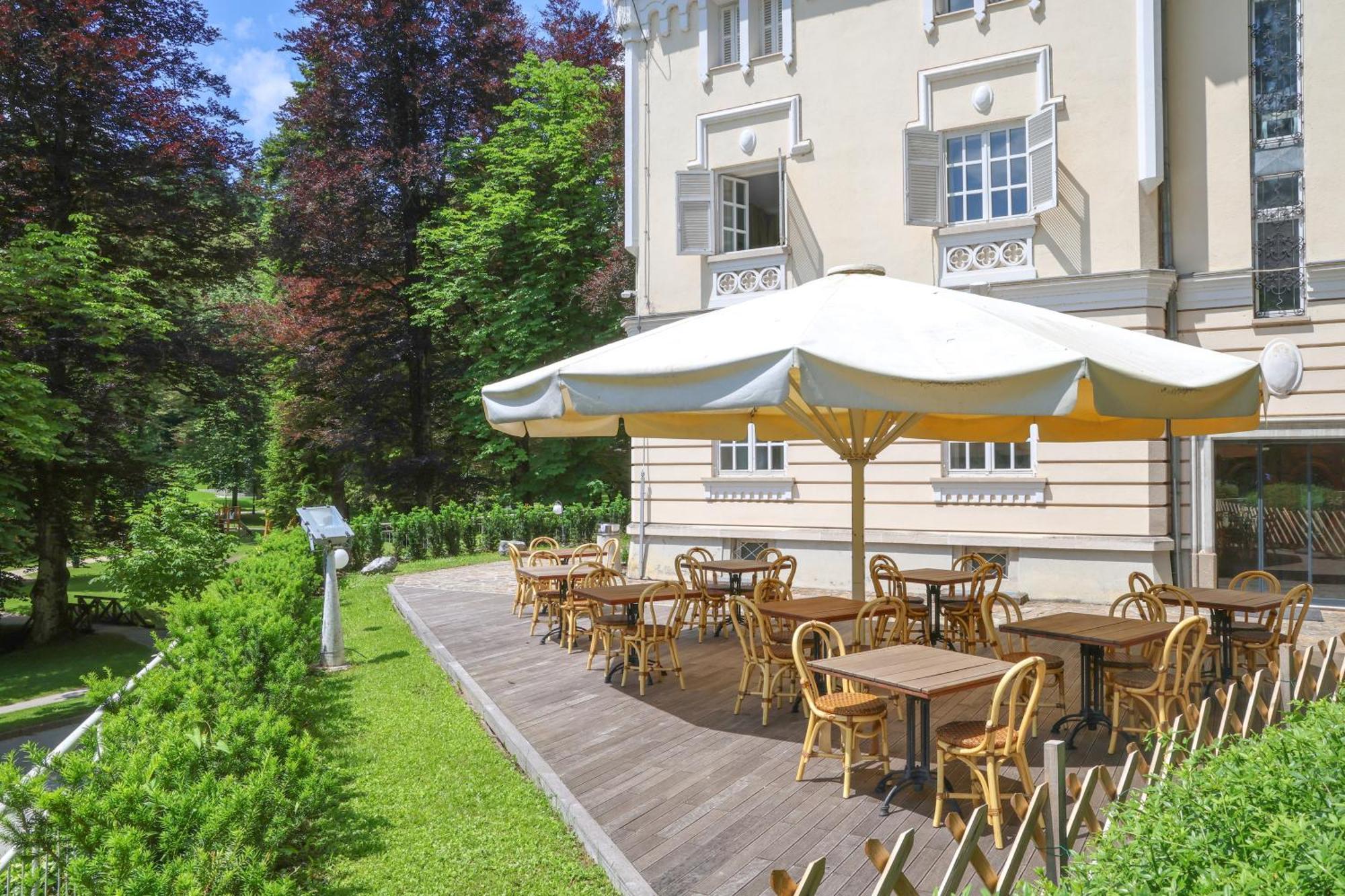 Depandance Vila Higiea - Terme โดแบร์นา ภายนอก รูปภาพ